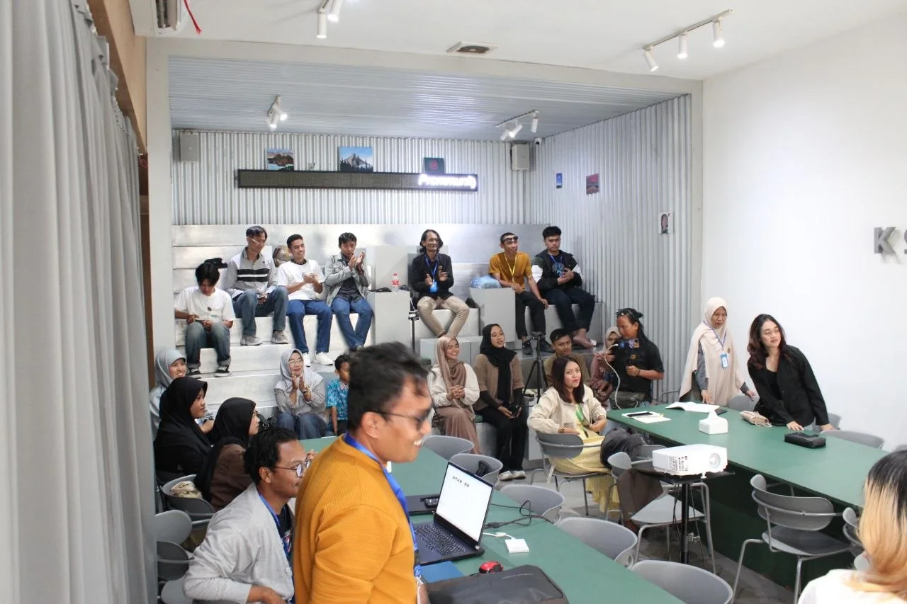 Konten belajar bulanan Prommunity