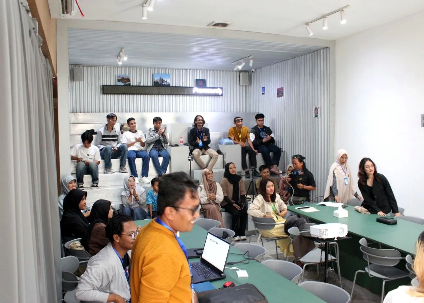 Pro Founder Startup Prommunity